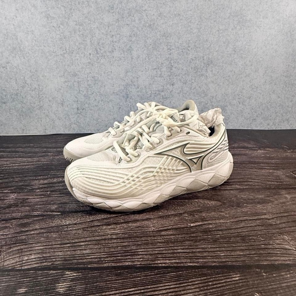Mizuno Wave Rider 24 women's white running shoes, Size US 6.5